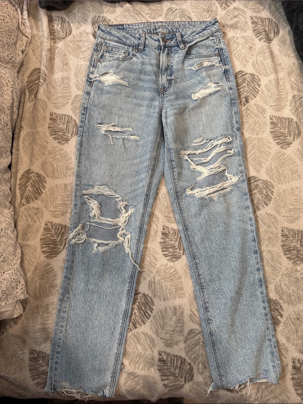 Light Blue Distressed American Eagle Women's Jeans